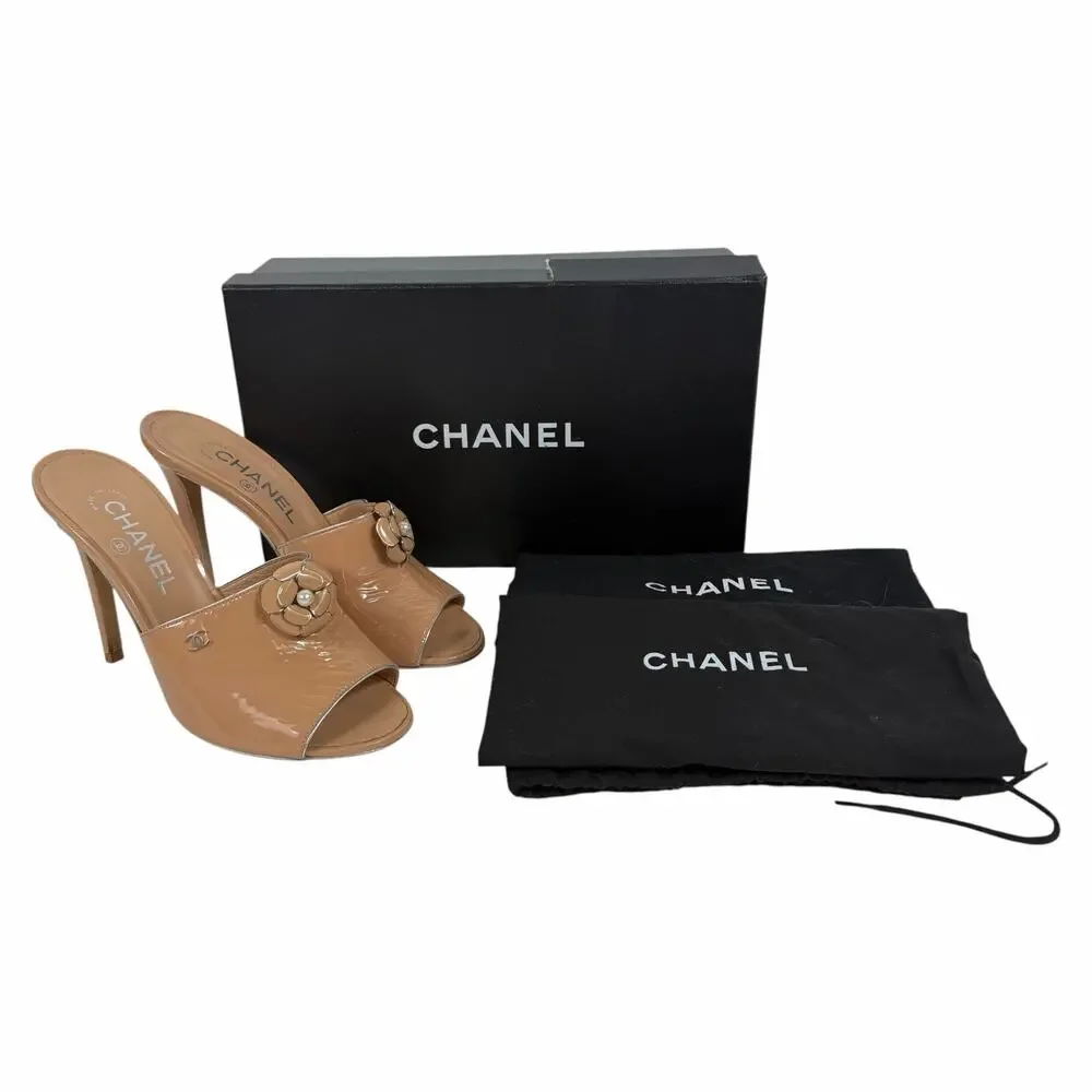 Chanel Camellia CC Logo Patent Leather Mule Sandal Beige Size 37.5
